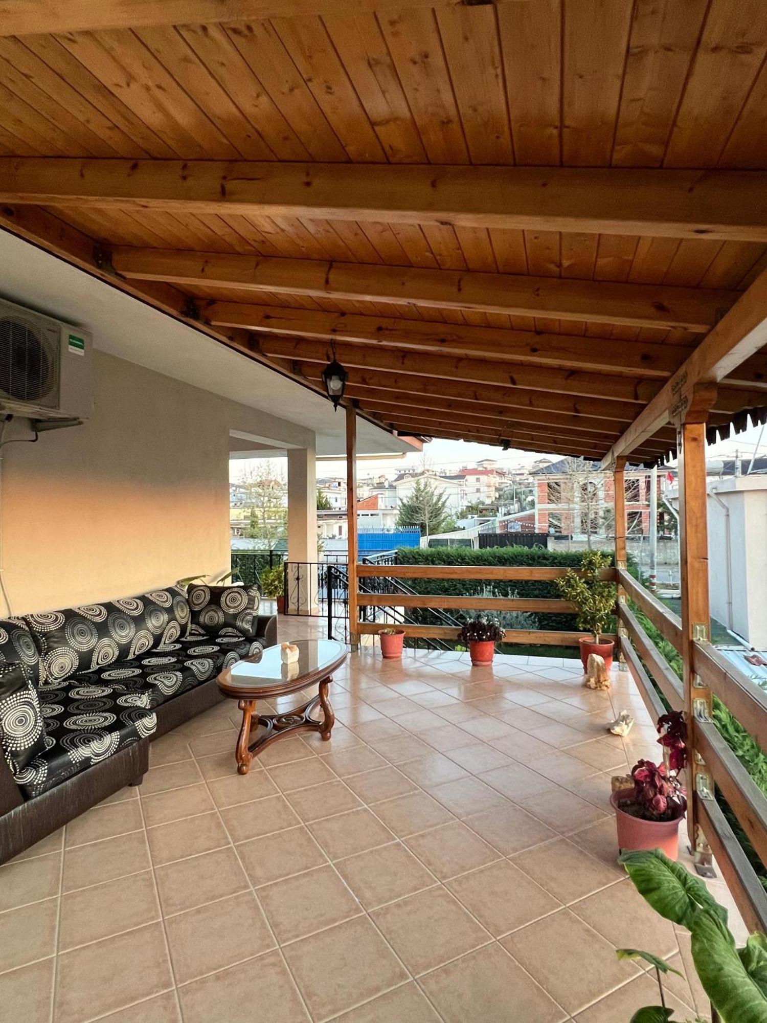 Villa Cerpja Kamez Εξωτερικό φωτογραφία